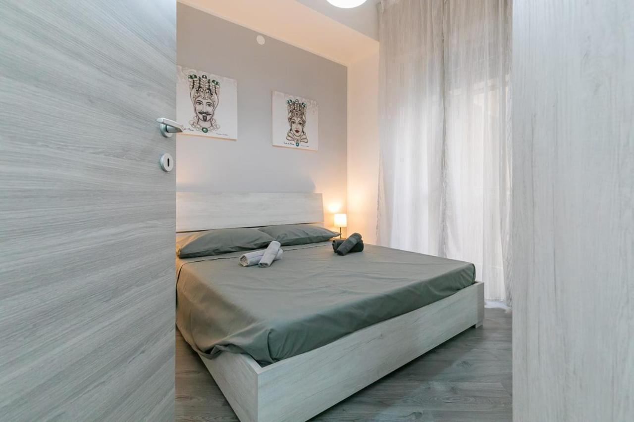 La Dimora Di Tanya Apartman Szirakúza Kültér fotó